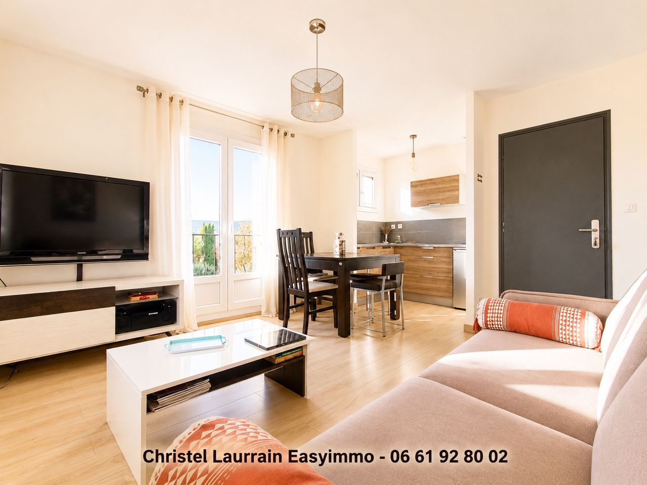 LES SALLES-SUR-VERDON   APPARTEMENT RÉNOVÉ AVEC GOÛT À DEUX 